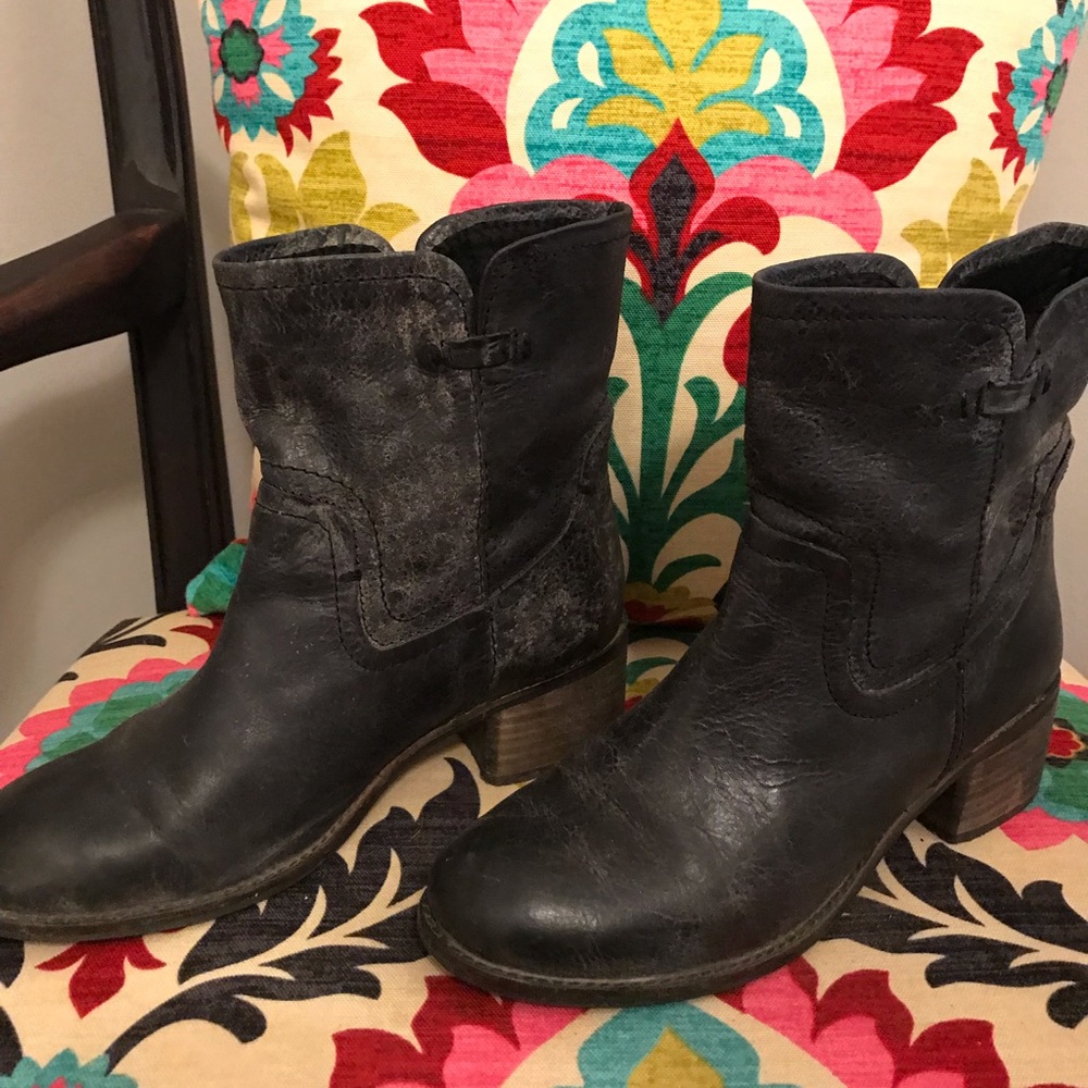 Diba Black Rugged Ankle Boot
